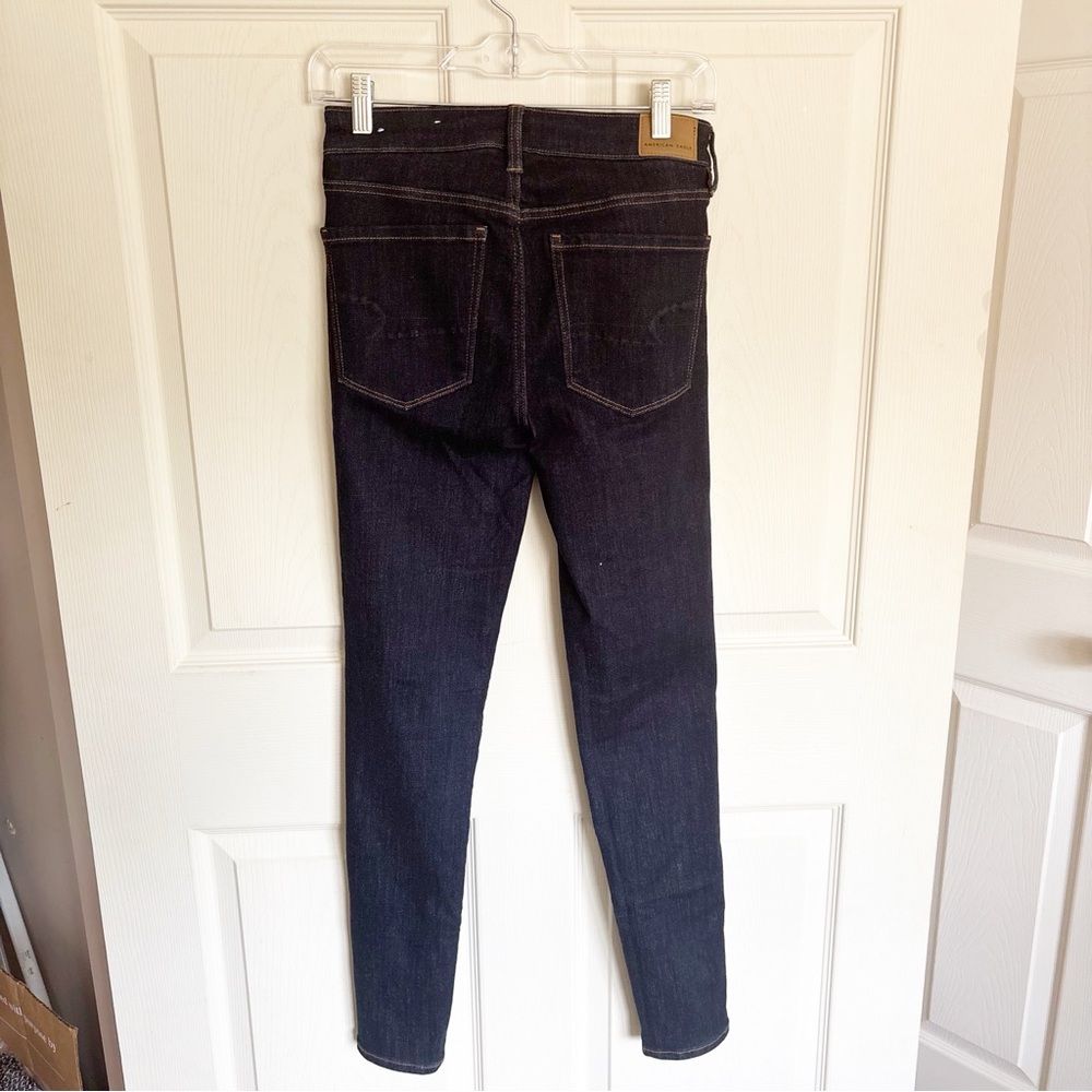 American Eagle Outfitters Women’s Dark Wash Skinny Jeans Size 4 Regular - Picture 3 of 5